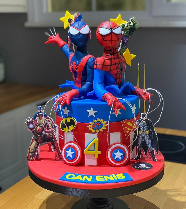 Happy Birthday Can Enis ❤️ #cakeslove #marvelcake